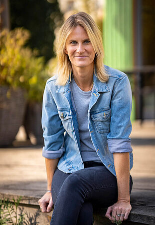 Lucy van Kuhl Lucy van Kuhl